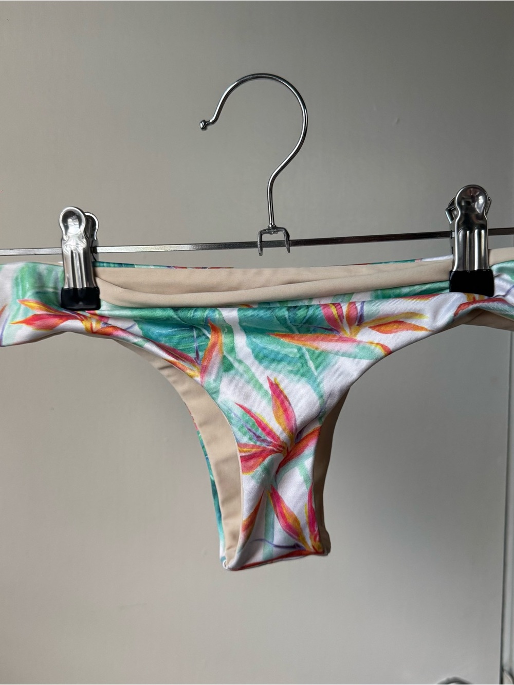 Hawaiian print bird of paradise tropical bikini bottom cheeky size small